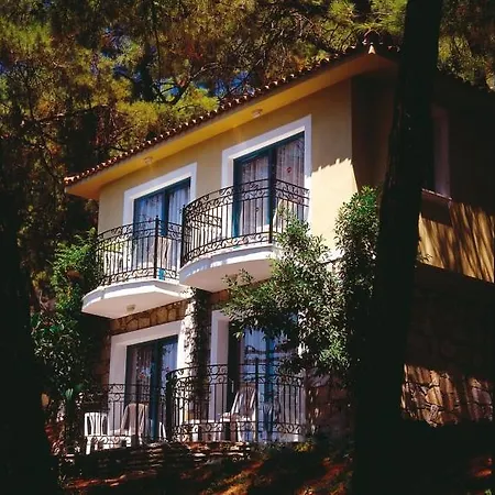 Club Nimara منتجع